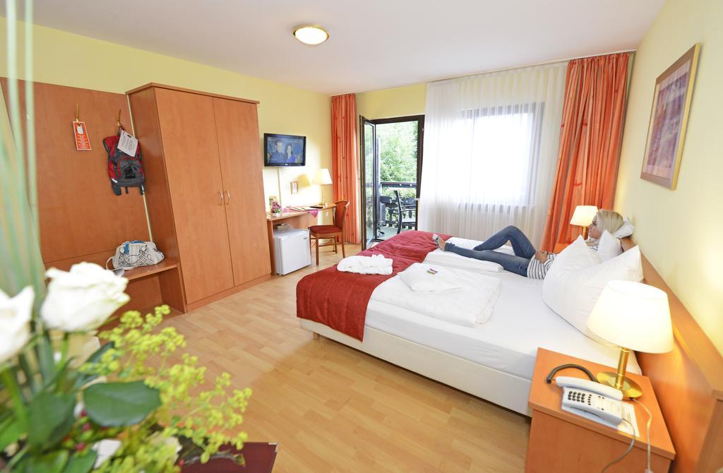 Hotel Die Kleine Blume Erfweiler Екстериор снимка