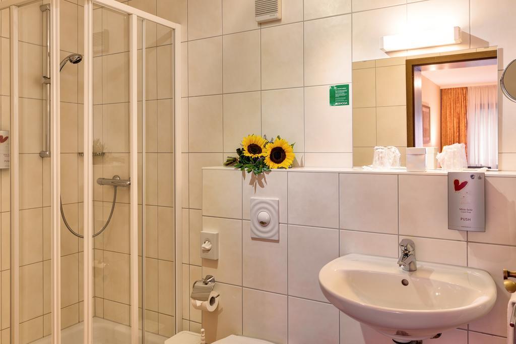 Hotel Die Kleine Blume Erfweiler Екстериор снимка
