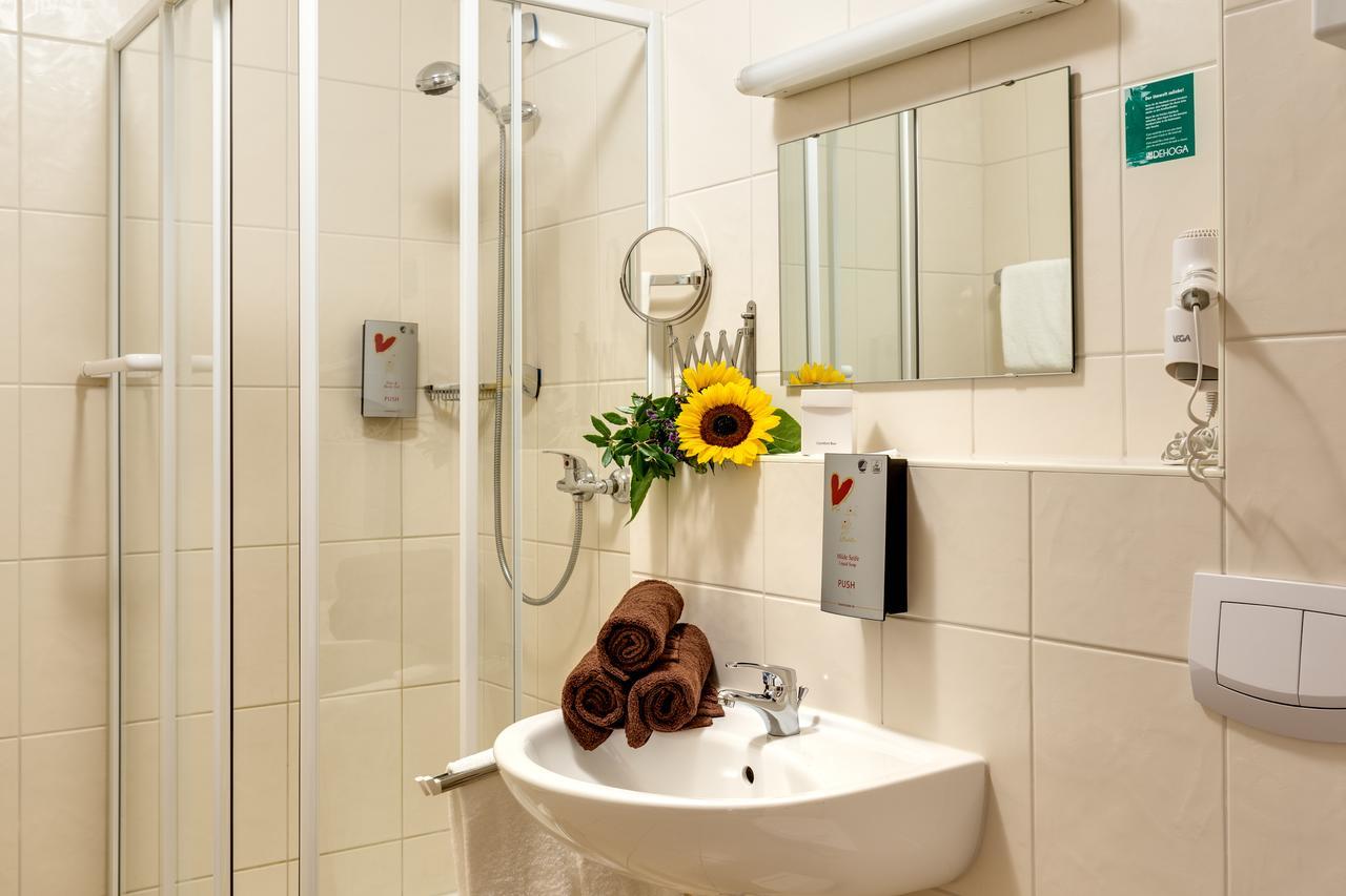 Hotel Die Kleine Blume Erfweiler Екстериор снимка